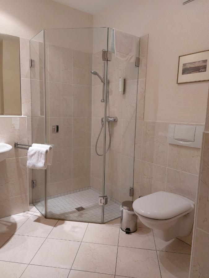 Hotel Goldener Stern Санкт Ингберт Екстериор снимка