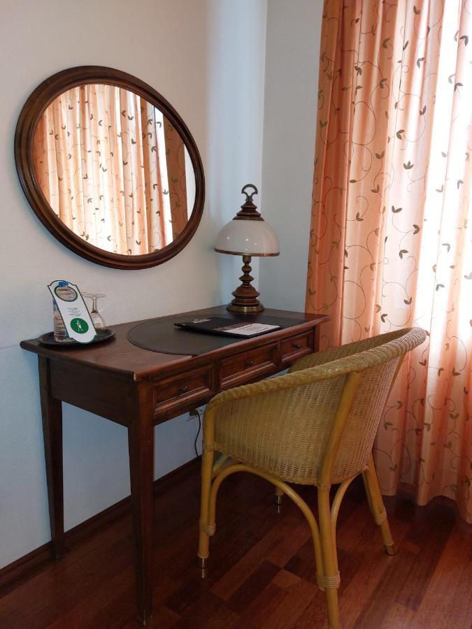 Hotel Goldener Stern Санкт Ингберт Екстериор снимка