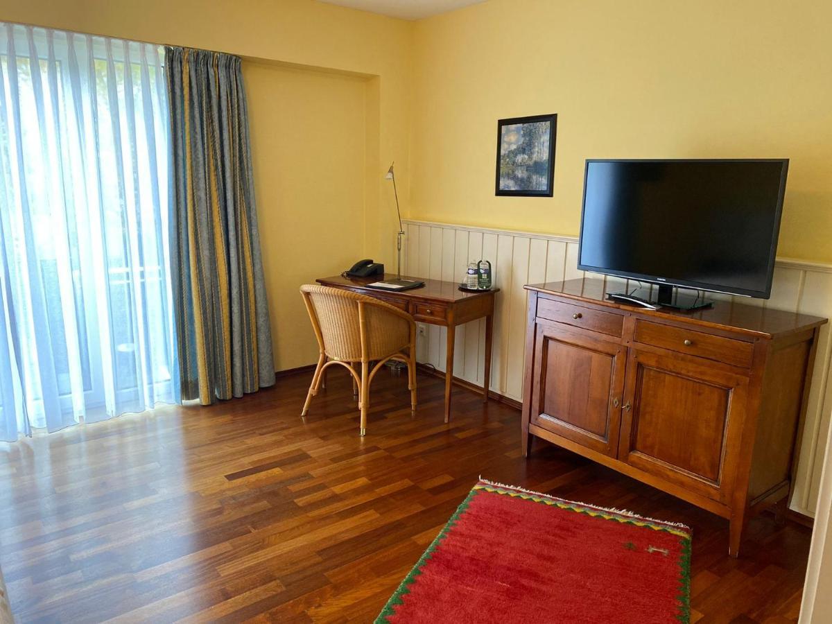 Hotel Goldener Stern Санкт Ингберт Екстериор снимка