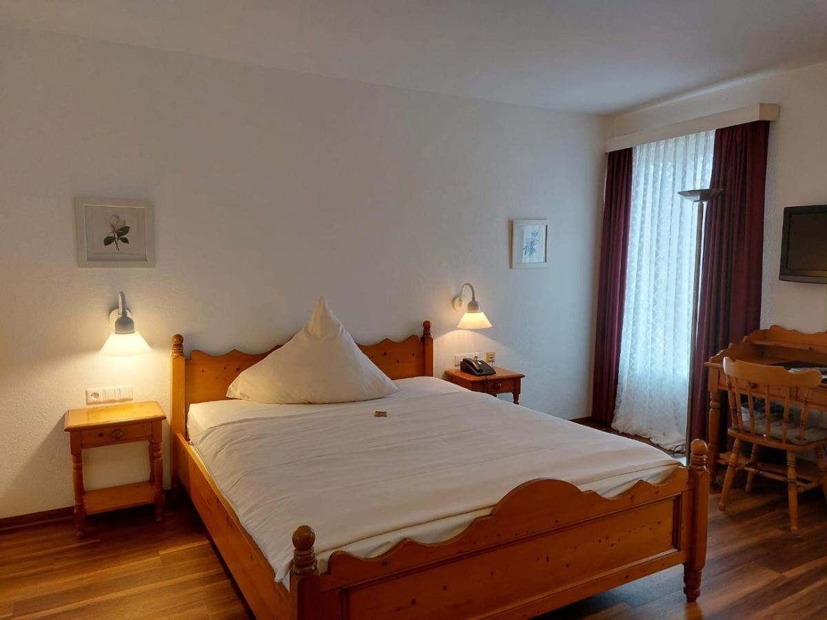 Hotel Goldener Stern Санкт Ингберт Екстериор снимка